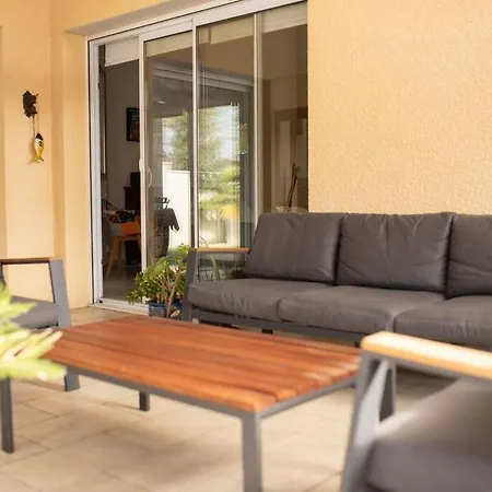 Hibiscus A 10 Min De L'ocean *